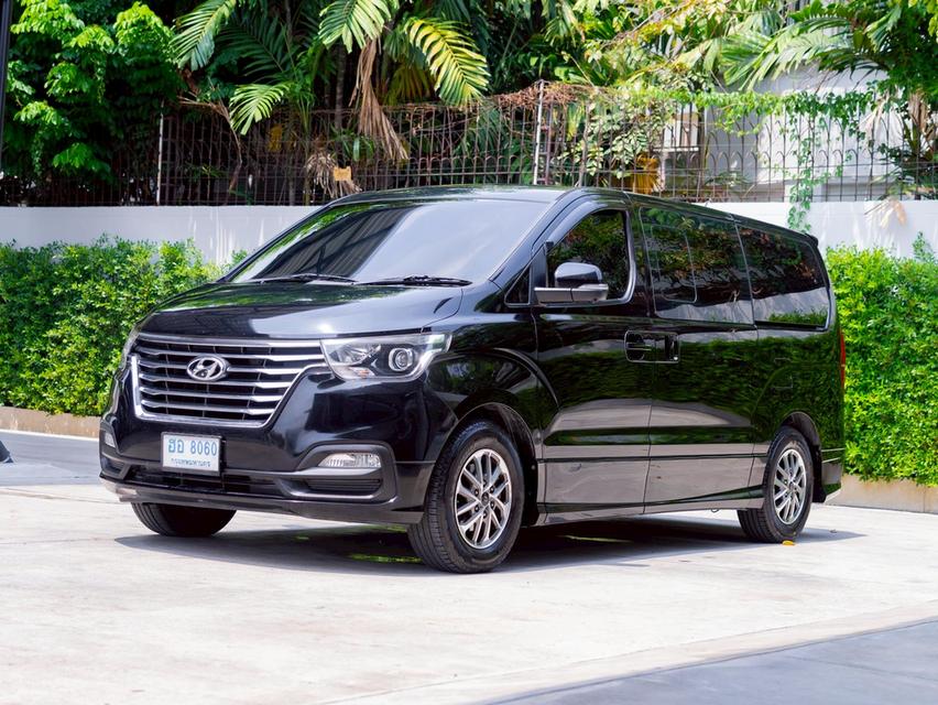 Hyundai H-1 2.5 Deluxe ปี 2019
