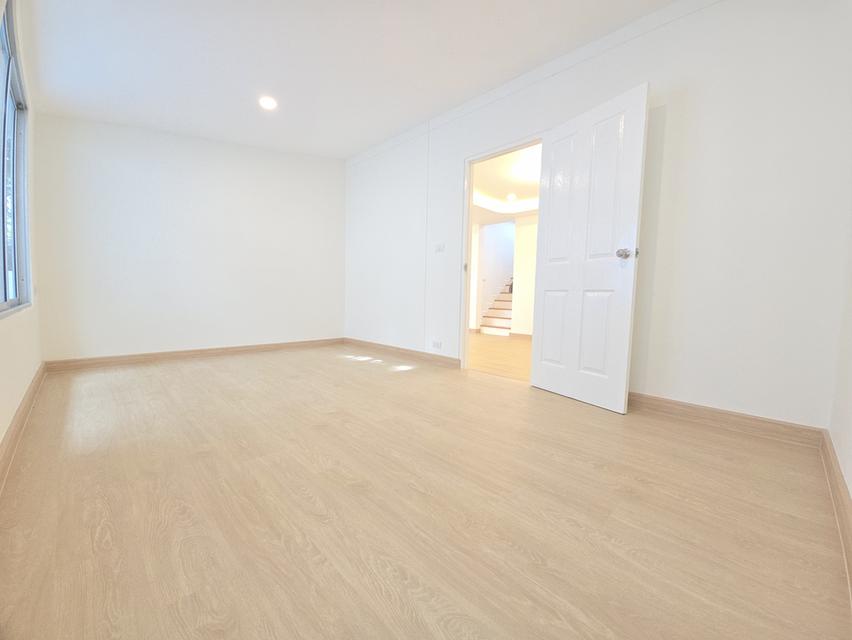 บ้านเดี่ยวหลังริม รีโนเวทสวย Atoll Maldive Palm ใกล้เมกะบางนา 3