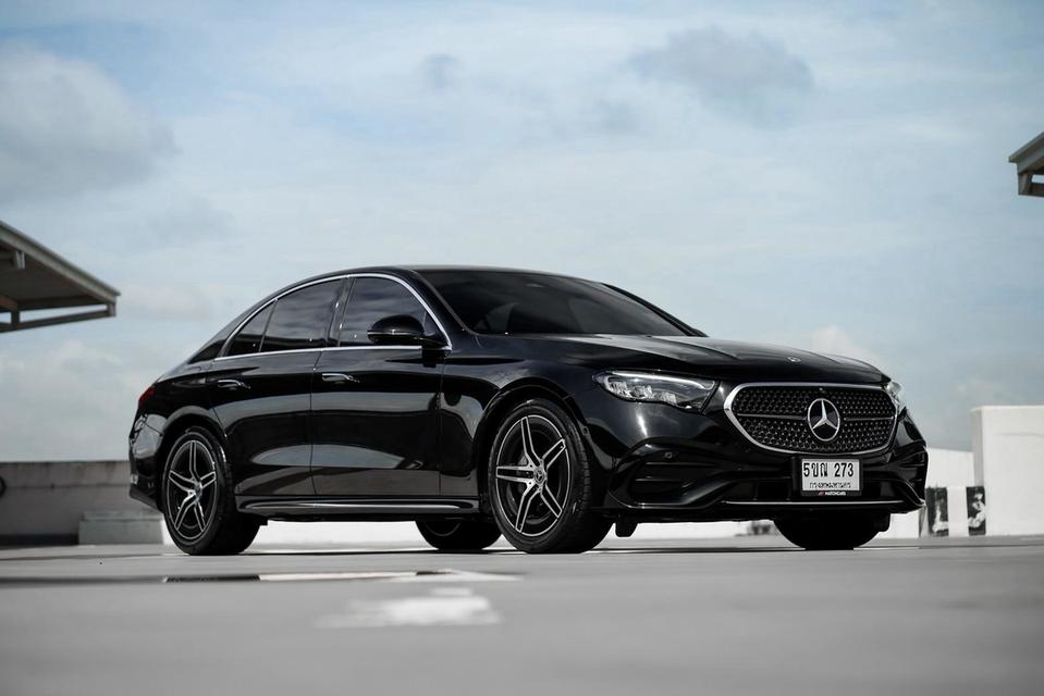 ✨Mercedes-Benz E220d AMG Line ปี 2024 สีดำ พร้อมวารันตีถึง 2027 รูปที่ 3