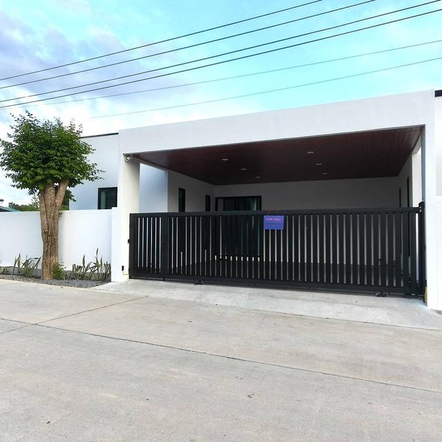 Modern style detached house, villa, near an international school 3