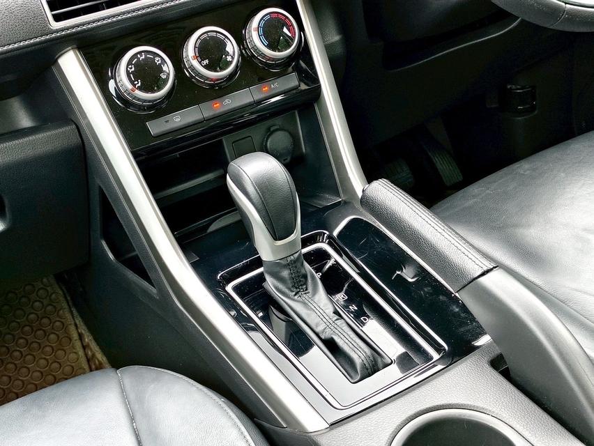 MITSUBISHI X-PANDER 1.5GT A/T ปี 2019 14