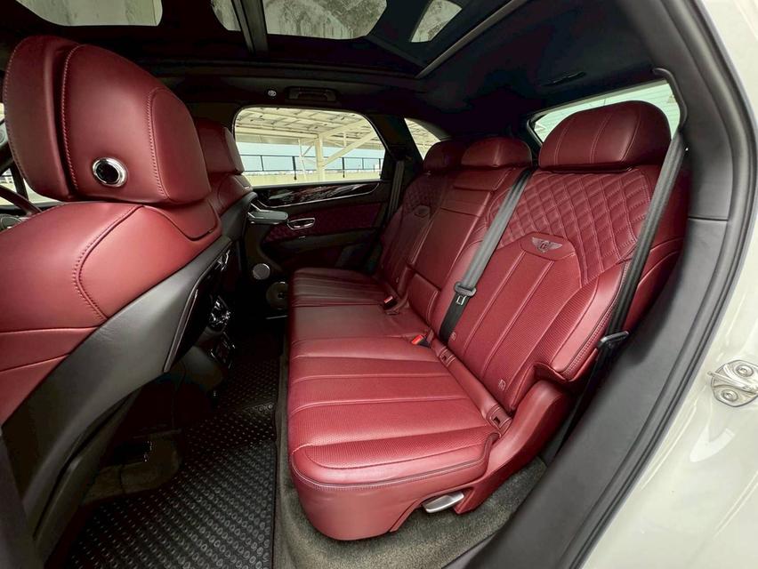 Bentley Bentayga 2022 รถหรูสภาพป้ายแดง แต่ถุกว่าถึง 3ล้านกว่าบาทเลย 12