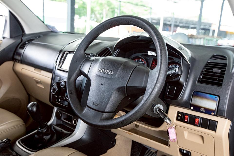 ISUZU D-MAX 1.9 ddi-Z Cab4 ปี 2017 สีเทา มือเดียวป้ายแดง 15