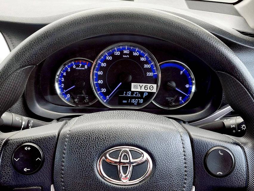 Toyota Yaris Ativ 1.2E ปี19 8