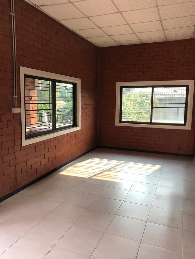 ขายบ้านพร้อมที่ดินแปลงใหญ่ จ.ลำพูน 2