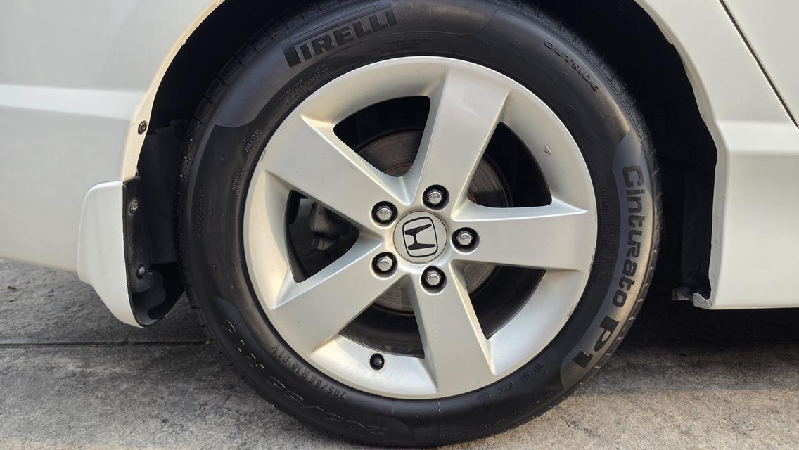 Honda Civic 1.8 i-VTEC AT ไมล์แท้ 97,9xx กม. เจ้าของใช้เอง รถบ้านเดิม ไม่ใช่รถเต็นท์ ไม่เคยชนหนัก ไม่เคยจมน้ำ เครื่องยนต์ เกียร์ ช่วงล่าง พร้อมใช้งาน รูปที่ 11