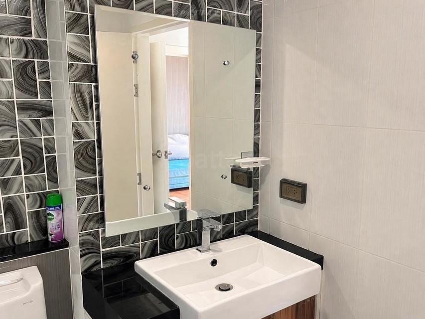 For Sale — Pool View Condo with Tenant at Dusit Grand Park 1 PattayaCondo for sale at Dusit Grand Park 1 Pattaya, sold with an existing tenant 6
