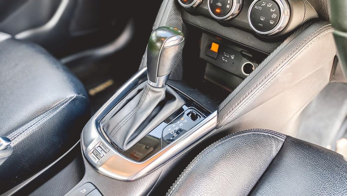 MAZDA 2 Sedan 1.3S Skyactiv-G 6A/T ปี 2020 จด 2021 รูปที่ 16