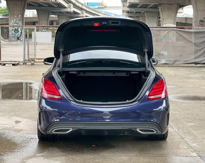Mercedes-Benz C300 2.1 BlueTec Hybrid AMG AT ปี 2015 รถสวย 8