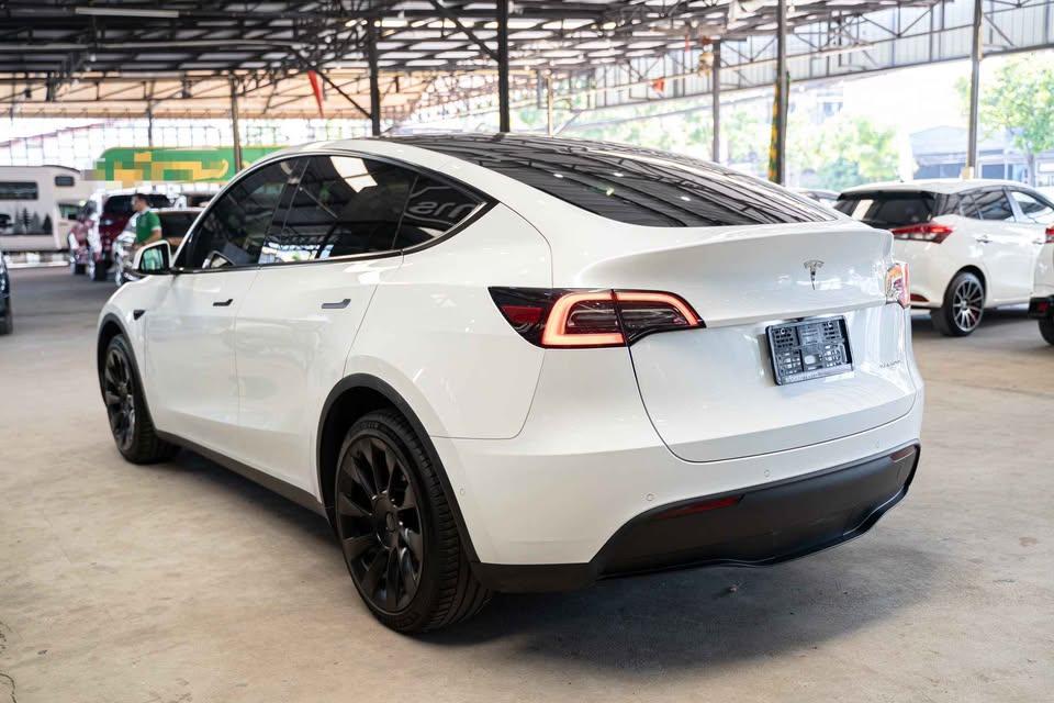 Tesla Model Y Long Range ปี 2023 รถเจ้าของขายเอง  3