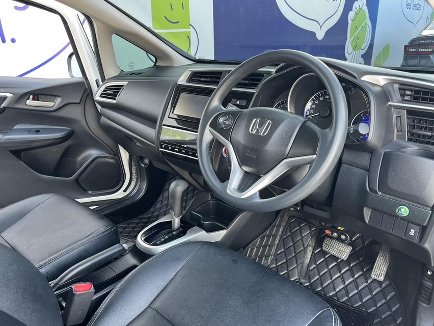 Honda Jazz 1.5V plus  ปี 2019 8