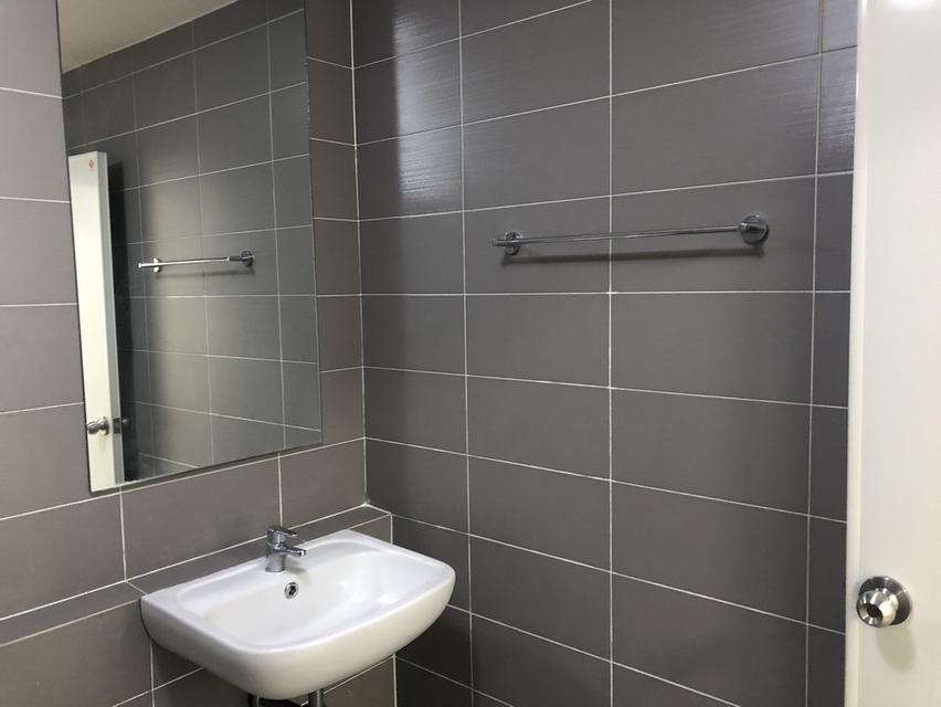 ทาวน์เฮ้าส์ 2 ชั้น พลีโน่ รังสิตคลอง 4 วงแหวน ติดต่อ 087-095-7070 12