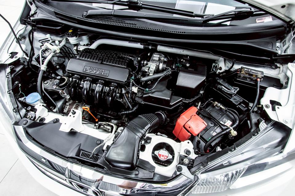HONDA JAZZ GK 1.5 S เกียร์ธรรดา MT 2017  17