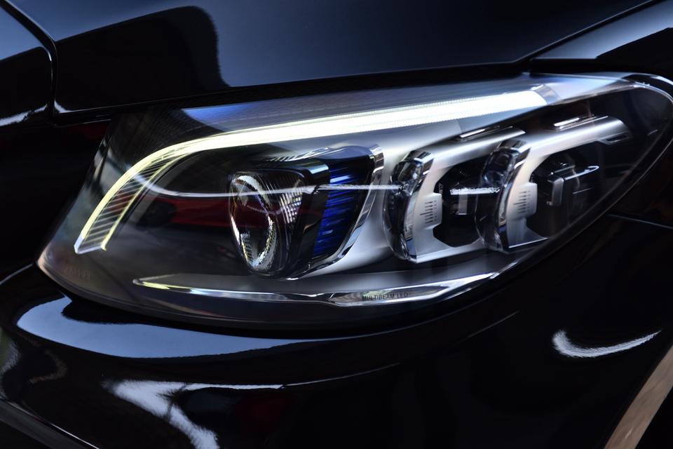 🎊"TOP OPTION เพียง 60,000 กิโล C220D ดีเซล AMG DYNAMIC ทะเบียนคืน"สีดำ🎊⚡ รูปที่ 8