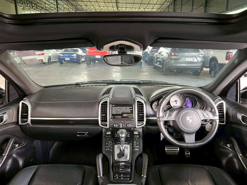ปี 2010 PORSCHE CAYENNE , 3.0 HYBRIDโฉม CAYENNE สีดำ เกียร์ออโต้ เบนซิน+ไฮบริด 7