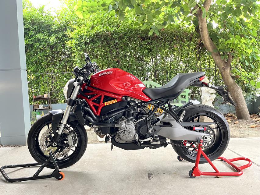 Ducati Monster 821  3