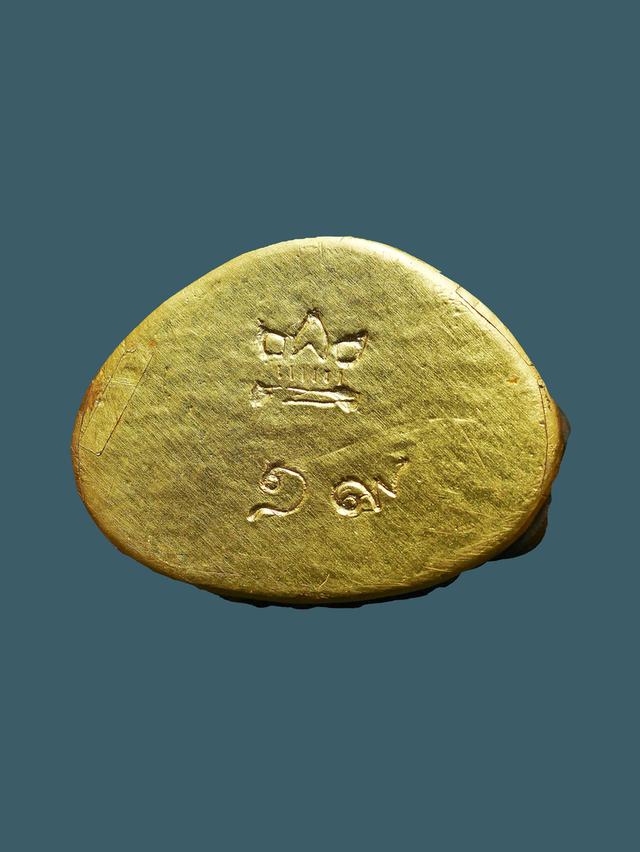 พระกริ่งชินบัญชร หลวงปู่ทิม วัดละหารไร่ ปี 2517...ก้นทองคำ ตอกโค๊ตเลข ๑๙ และโค๊ตศาลา 5