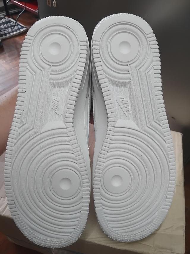 NIKE AIR FORCE 1LOW EUR 40.5/25.5สวยใหม่มากไม่เก็บสีไร้ตำหนิ590ค่าส่ง50