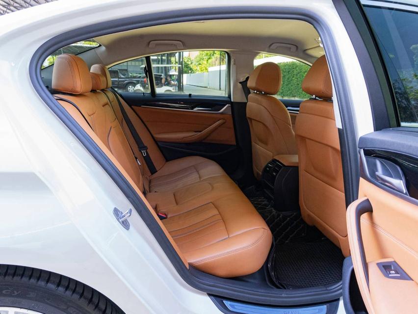 BMW 530e Elite ปีจด 2021 รูปที่ 11