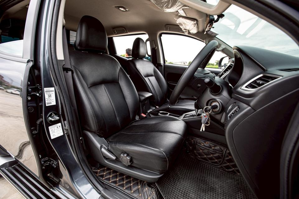Mitsubishi Triton 2.4GT ปี19 14