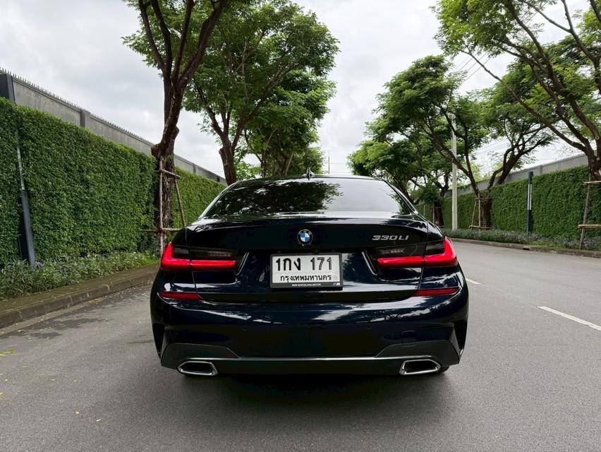 BMW 330li  M Sport G28 2021