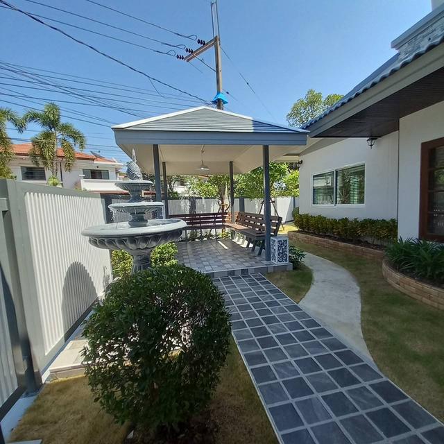 ขายบ้านเดี่ยว 2 ชั้น 🏡  💸ราคา 8.8 ล้านบาท 📲 085-1634017 🙋เจ้าของขายเอง  🏡เนื้อที่ 105.4 ตรว. หลังหัวมุม 5 นอน 5 นำ้ ที่จอดรถ 3 คันใกล้ทางด่วน 18