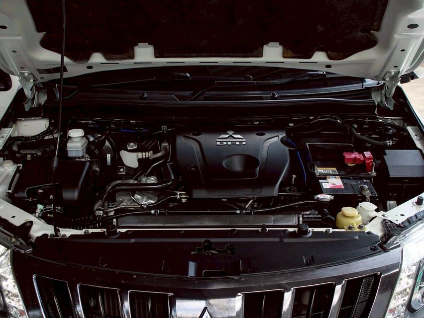MITSUBISHI TRITON , 2.4 MIVEC GLS LTD PLUS MEGACAB ปี 2017  8