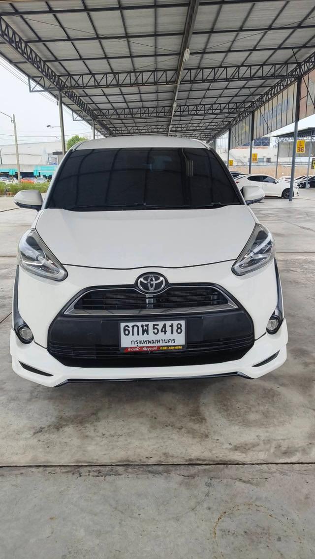 ปี 2017 Toyota Sienta 1.5 V สีขาว 🍓 เกียร์ออโต้ 🍒เครื่องยนต์ 1500 cc.  ✅ราคา 429,000 บาท 👉รถเจ้าของเดียว 👍ตัวท็อป 👉ออฟชั่นครบ รูปที่ 3