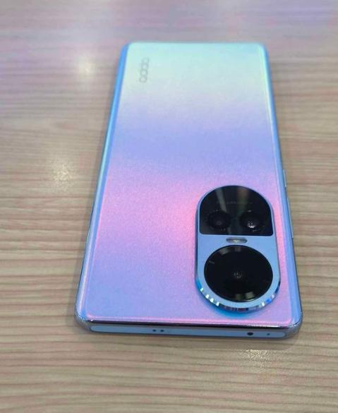 OPPO Reno10 มือถือสวยๆ 8