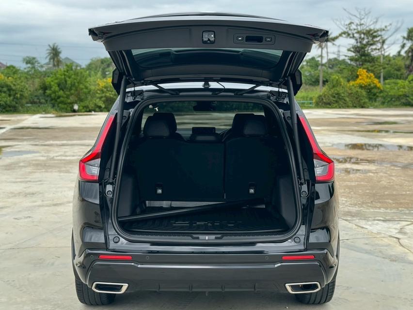 Honda CR-V e:HEV RS 4WD ปี 2024 ไมล์ 5x,xxx km 4