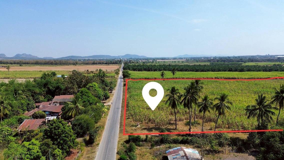 ที่ดินโฉนดครุฑแดง 44-0-79 ไร่ อ.บ้านไร่ จ.อุทัยธานี ติดถนนลาดยาง ที่ดินสูงเท่าถนนไม่ต้องถม ซอย7 ห่างถนนหลัก333 (ถนน4เลน) เพียง 2 ก.ม. ปากทาง มี 7-11 , 3