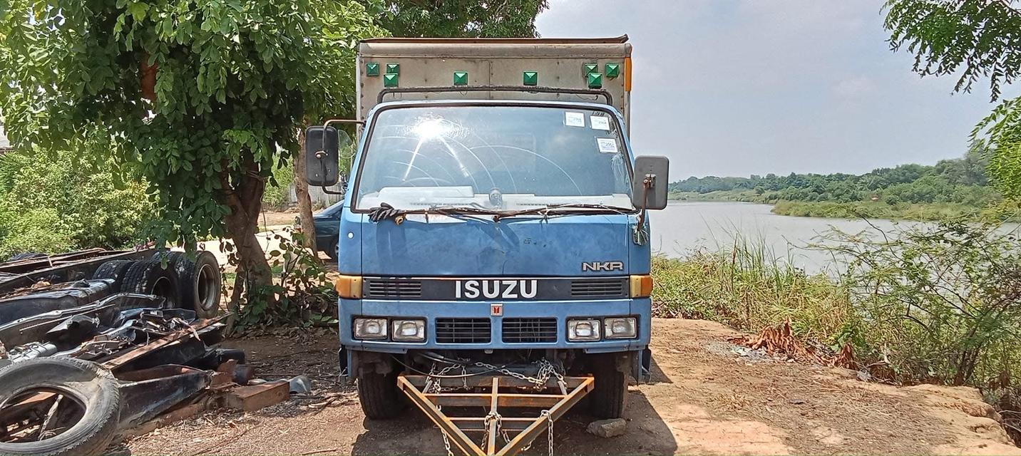 ขาย ISUZU รถบรรทุก 6 ล้อเล็ก ตู้เปียก 4