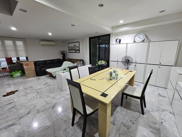 ให้เช่าบ้านเดี่ยว2ชั้น4นอนย่านวิภาวดี20 ลาดพร้าว18 รัชดา19 โรงเรียนแย้มสะอาด 5