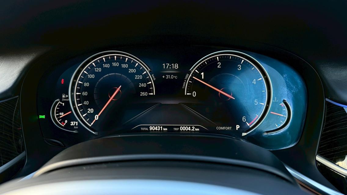 รหัสรถ PBG9999 BMW 730Ld M Sport ปี 2019 18