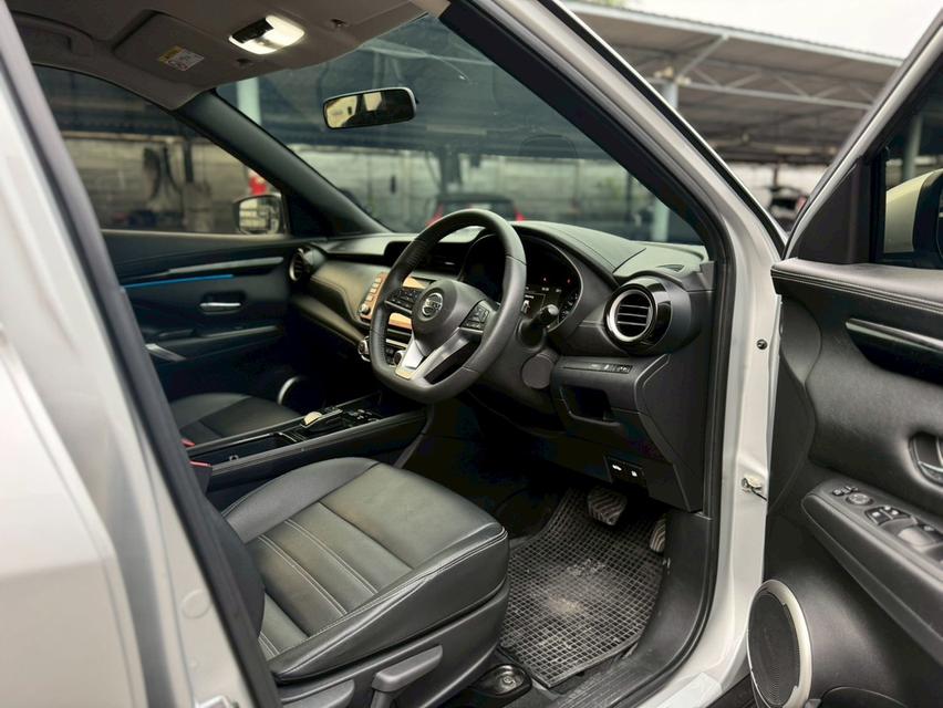 NISSAN Kicks Wagon 4dr V FWD 1.2i Y22 (mnc)สีเทา ออโต้  รถสวยรถบ้านสภาพป้ายแดง 11