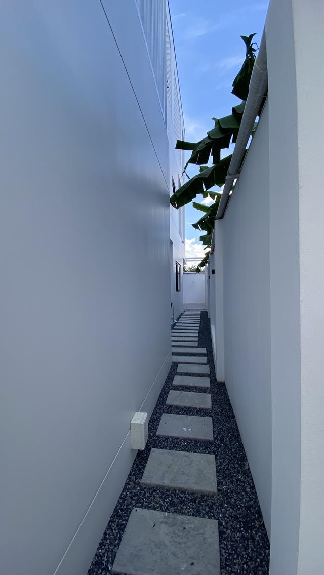 ที่ดินพร้อมสิ่งปลูกสร้าง 9