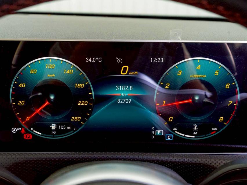 Mercedes Benz A200 AMG ปี จด 2021 13
