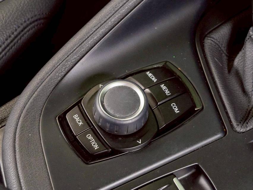 ขาย BMW X1 Sdrive 1.8i ปี20 12