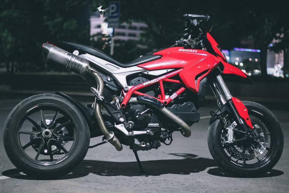 รูป Ducati Hypermotard 821