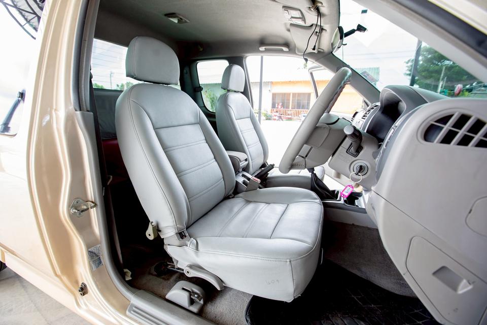 Isuzu D-Max 2.5 SLX Space Cab เกียร์ธรรมดา สีน้ำตาล ปี 2005 13