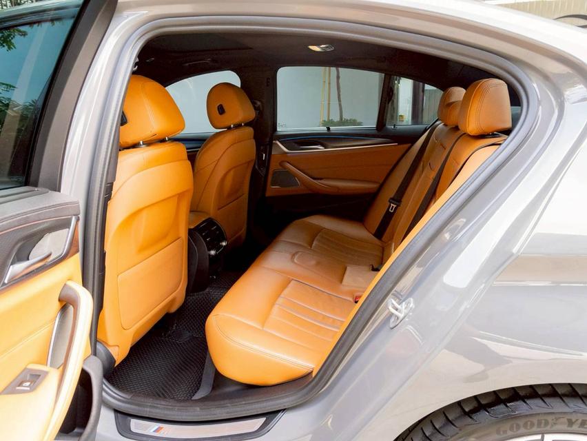 BMW 530e M Sport ปี 2022 *BSI 5 ปีหรือ 100,000 โล ถึง 18/3/2027*อะไหล่รับประกัน 5 ปี ไม่จำกัดระยะทาง 9