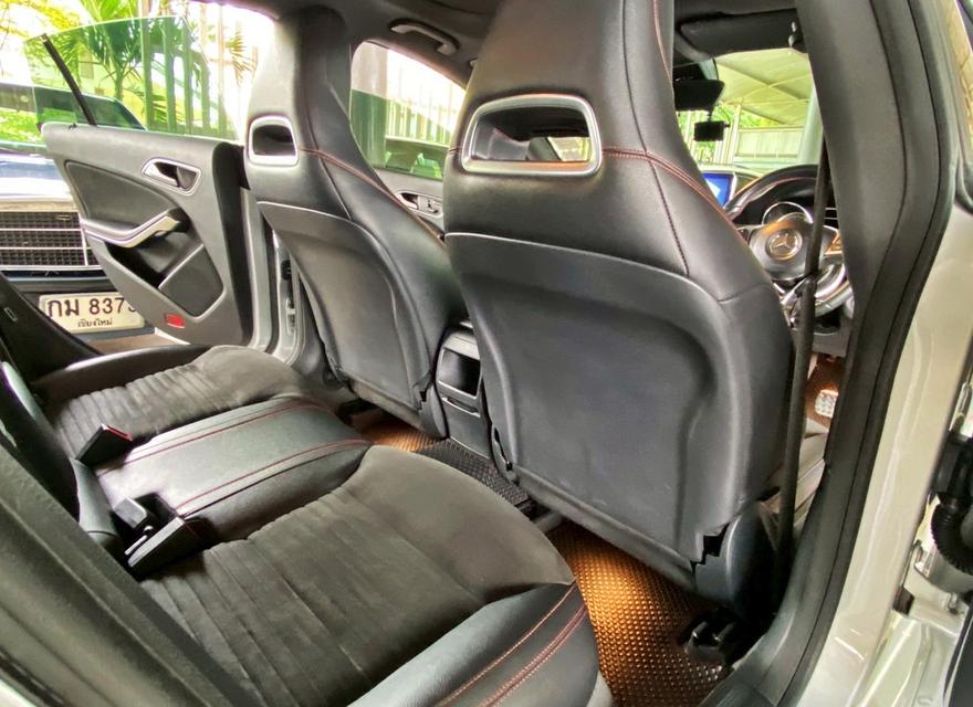 Mercedes-Benz CLA250 Shooting Brake 7