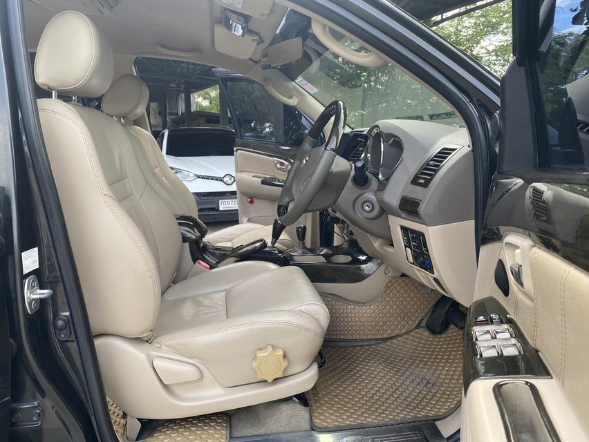 Toyota Fortuner 3.0 ccV ออร์โต้โฟวิล รูปที่ 8