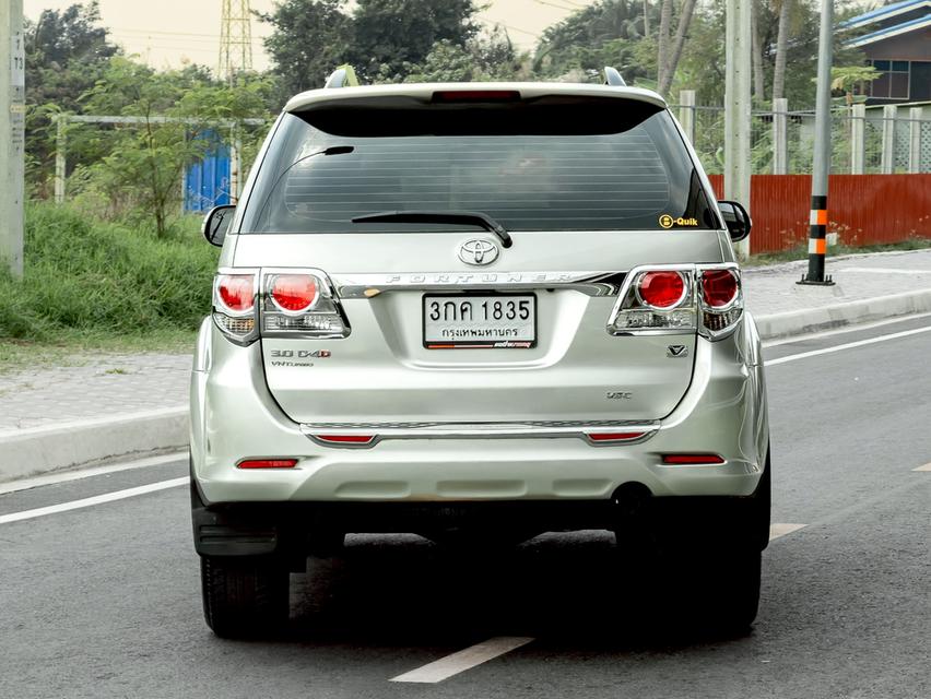 ฟรีดาวน์ FORTUNER 3.0 ขับ4 ปี2014 รูปที่ 7