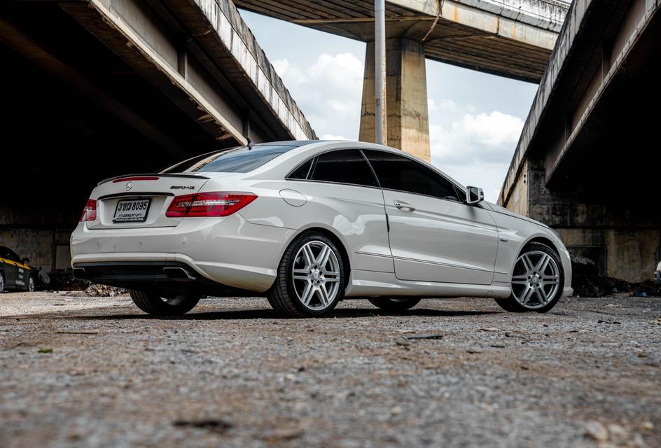 Mercedes-Benz E200 1.8 CGI Coupe 2011ไมล์ 114,xxx km. !!! ราคา 399,000 บาท รูปย่อยที่ 4