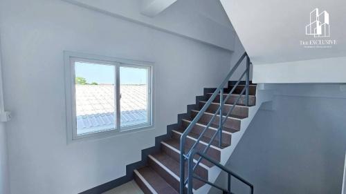 🏢 ขายอาคารพาณิชย์ "หลังมุม" รีโนเวทใหม่ | ม.ลภาวัน 22 บางใหญ่ โอกาสทอง! ราคาต่ำกว่าประเมิน — เครดิตดีมีเงินเหลือหลักแสน! 6