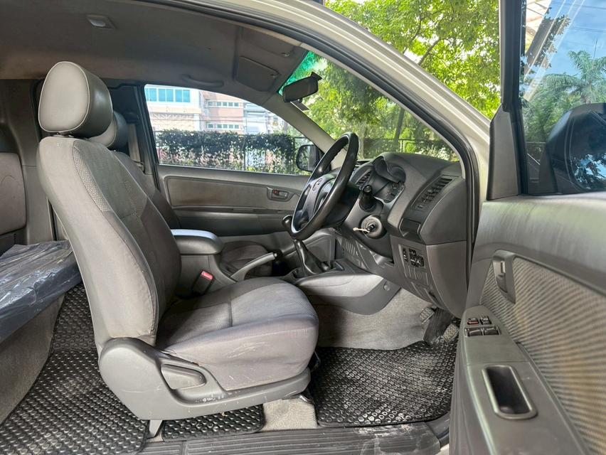 Toyota Hilux Vigo Champ Smart Cab 2.7 J LPG MT ปี 2011 14