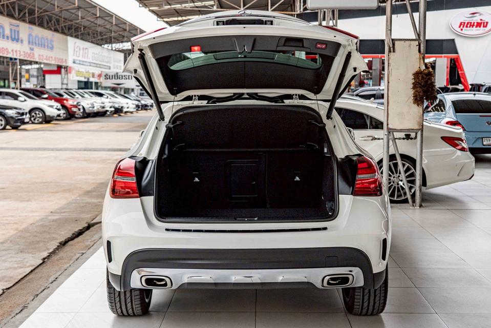 รหัสรถ NP119 BENZ GLA250 AMG FACELIFT 2019 7