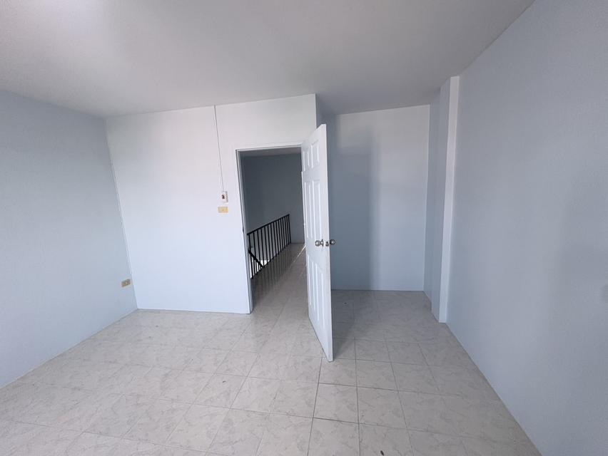 อาคารพาณิชย์ 3ชั้น 3 ห้องนอน 9