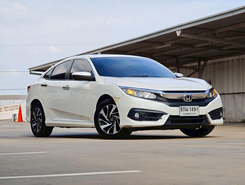 Honda Civic FC 1.8 EL CVT  2016 สีขาว   ออโต้ 📍วิ่งเพียง 12x,xxx. k💵 พิเศษโดนใจ เพียง 439,000  บาท